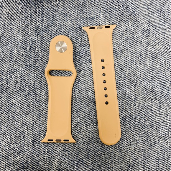 42/44mm ML Apple Watch Band Solid Beige NEW Smart Watch Accessory - Picture 3 of 3